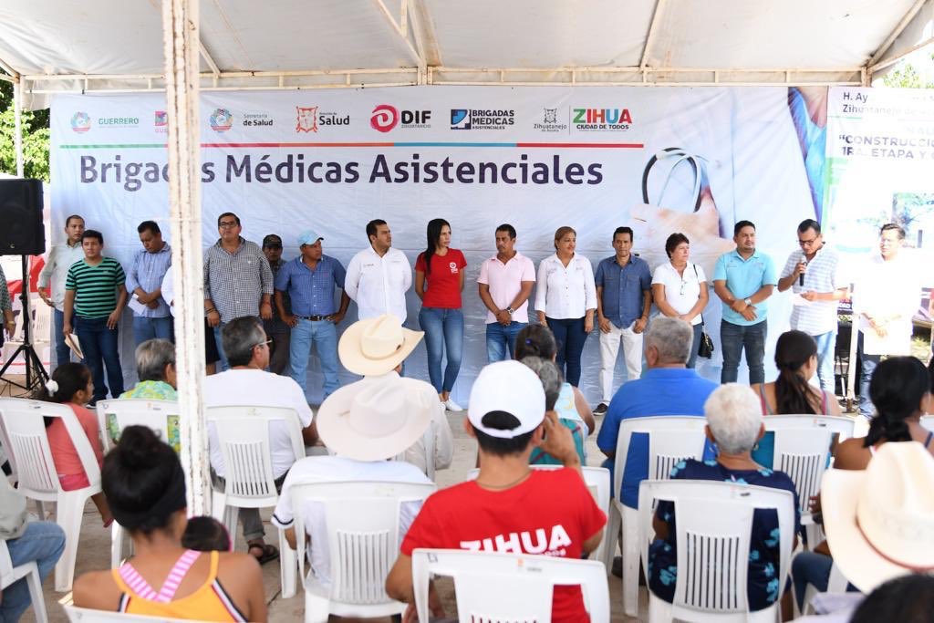 LFSalasR's tweet photo. La comunidad del Zarco, se beneficia  con la puesta en operación de la red de distribucion de agua potable, acción emprendida por el alcalde Lic @jorgexsa; hoy también arranca su segunda etapa; #EstamosTrabajando por un #Zihua #CiudadDeTodos. https://t.co/gxr8bvF7QX