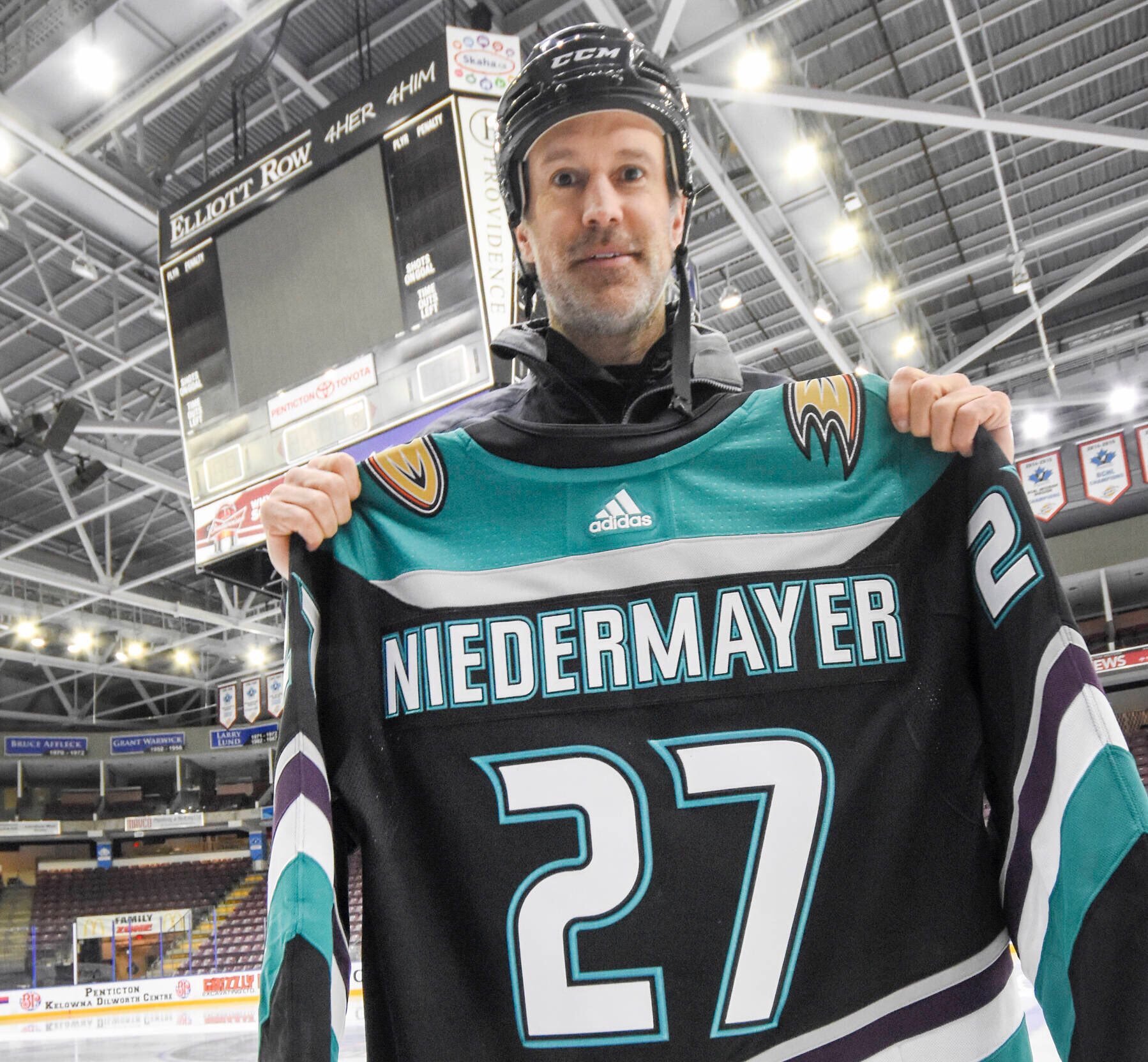Happy Birthday to Coach Scott Niedermayer! 