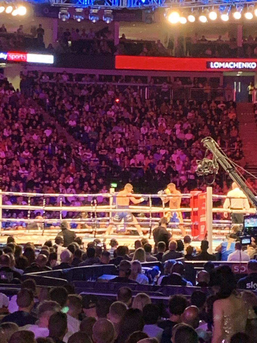 Feel fortunate to have witnessed such a compelling and highly skilled contest.

Lomachenko and Campbell put on a display of such mastery - in at atmosphere of reverence & respect.

Thanks to all who put themselves on the line for our entertainment.

#LomaCampbell