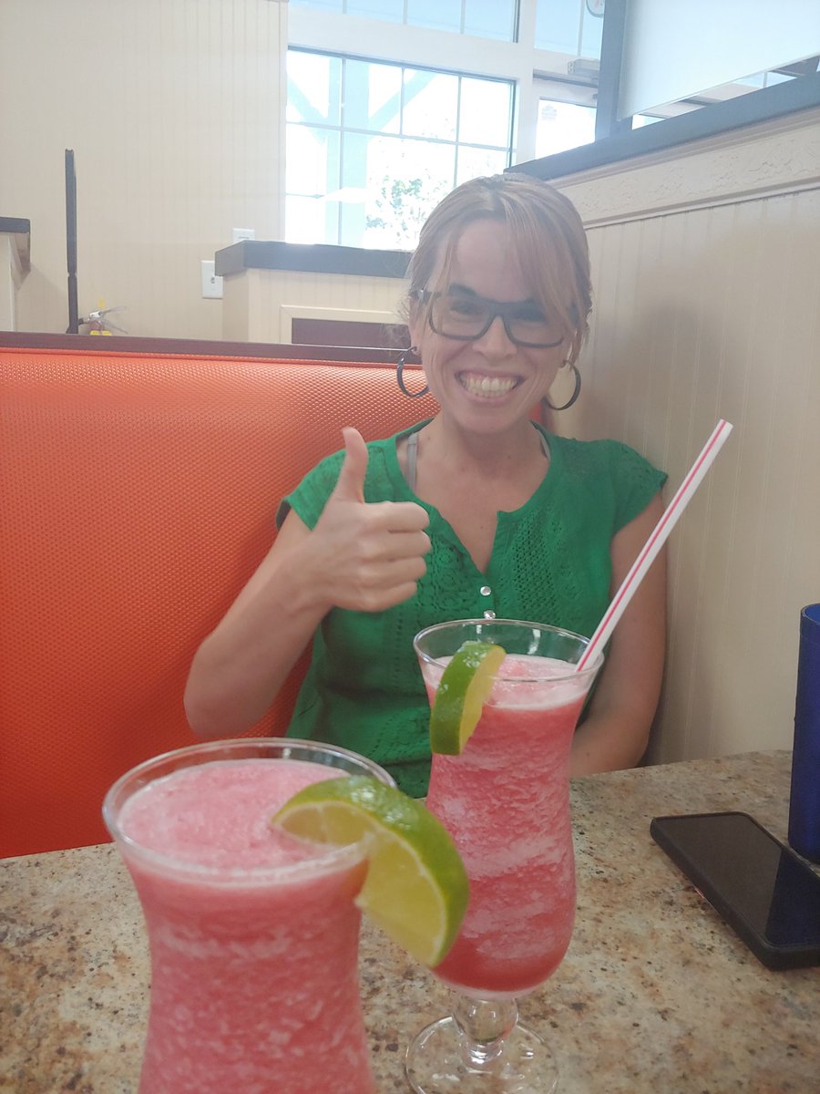 jason_parodi's tweet photo. With @ParodiVCS @Culture_Fusion enjoying our hurricanes. Can't wait for the food! https://t.co/UJLIDpEWLa