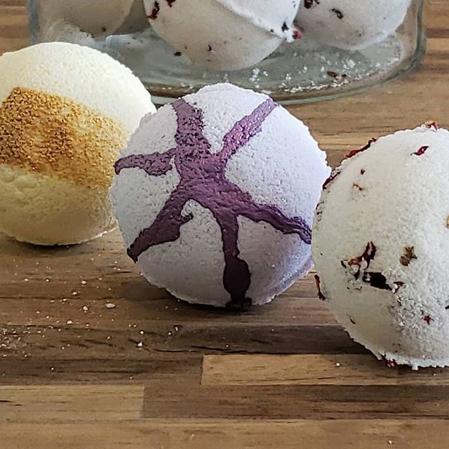 TheDevilishEgg's tweet photo. These hand made Devilish Egg bath bomb beauties are available now! $5 ea. or 3 for $12. Supplies are limited, so pick some up before they're all gone!
#diycrafts #hatchyourcreativity #bathbombs #shopsmall #showsomelocallove #handmade #handmadebathbombs… https://t.co/eYcUgtfX3Y https://t.co/W6mletZ9Hc