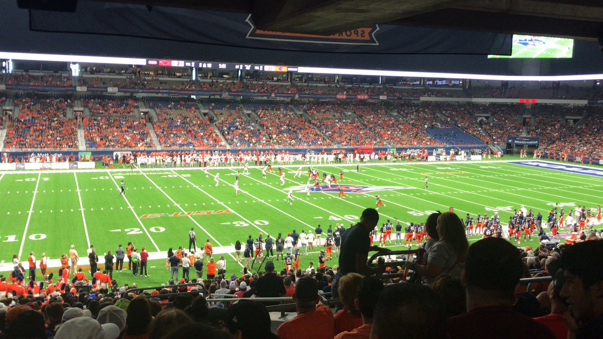 Raymo81's tweet image. UTSA football! #BirdsUp