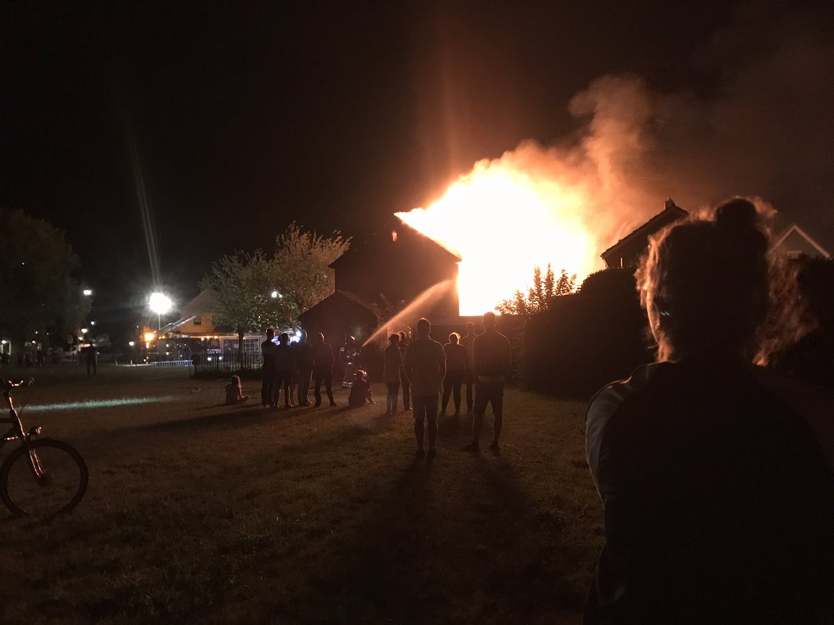 #nou Grote brand op de Oslolaan in leegstaande woning.