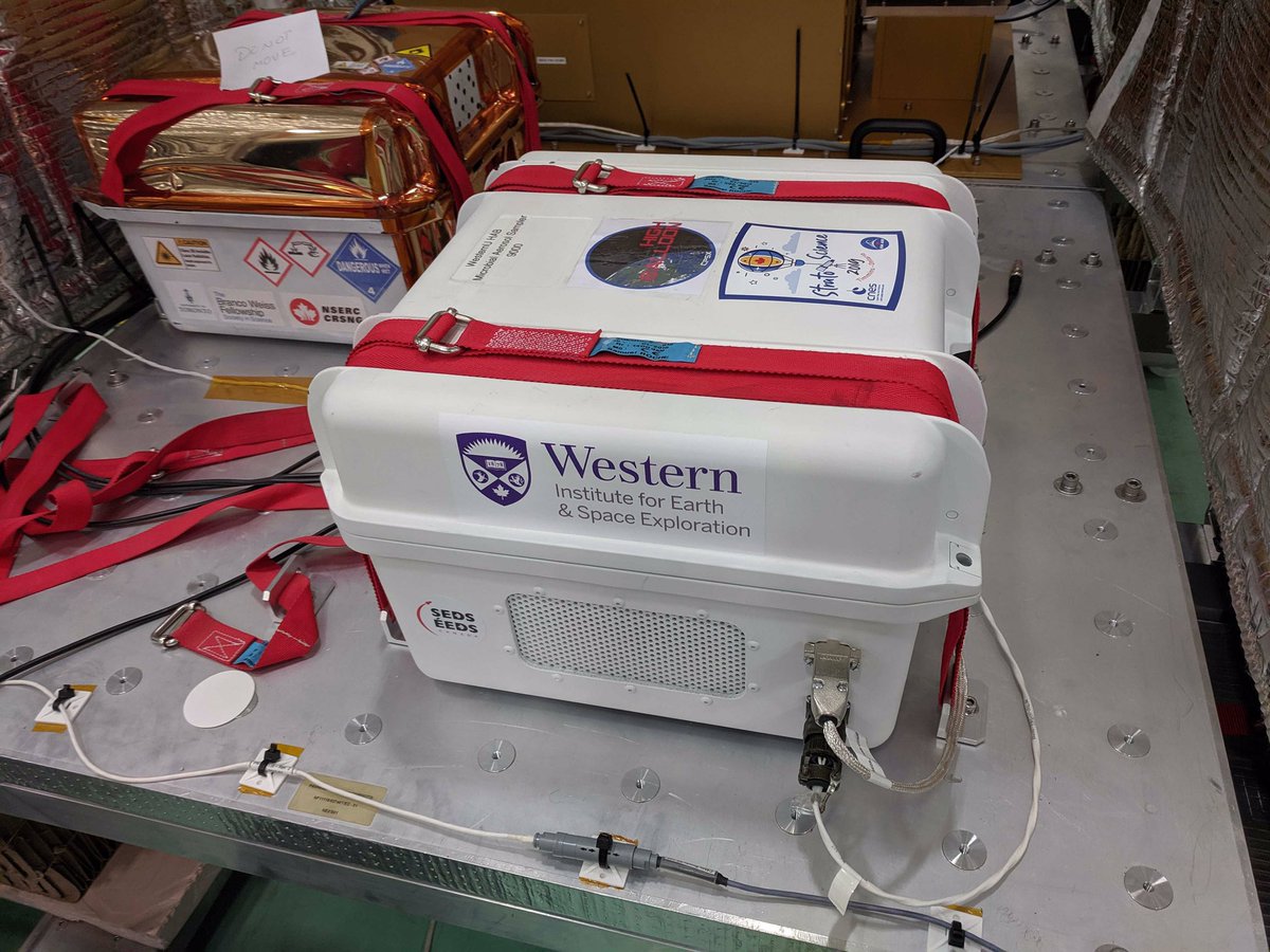 westernuSpace's tweet photo. Lock and loaded! The #westernuhab bioaerosol sampling payload is ready for the balloon launch. The payload will obtain bio-aerosols and moisture samples vertically throughout Earth's atmosphere 🚀 @sedscanada @csa_asc @westernuScience @westernuEng @westernu #Stratos2019 https://t.co/gcSjOcXxd2