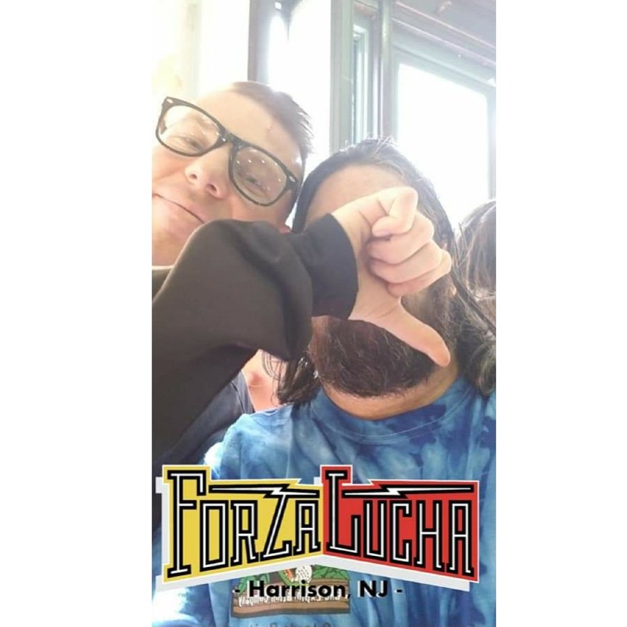 iamevilkip's tweet photo. Took great delight offending as many people as possible today at @forzalucha. As always though I will make time for the fans, without you I wouldn't be in as many pictures.
#wrestling #WrestlingCommunity #forzalucha #thumbsdown #fans #kipstevens #EvilKip https://t.co/Hj8Q4S9bFX