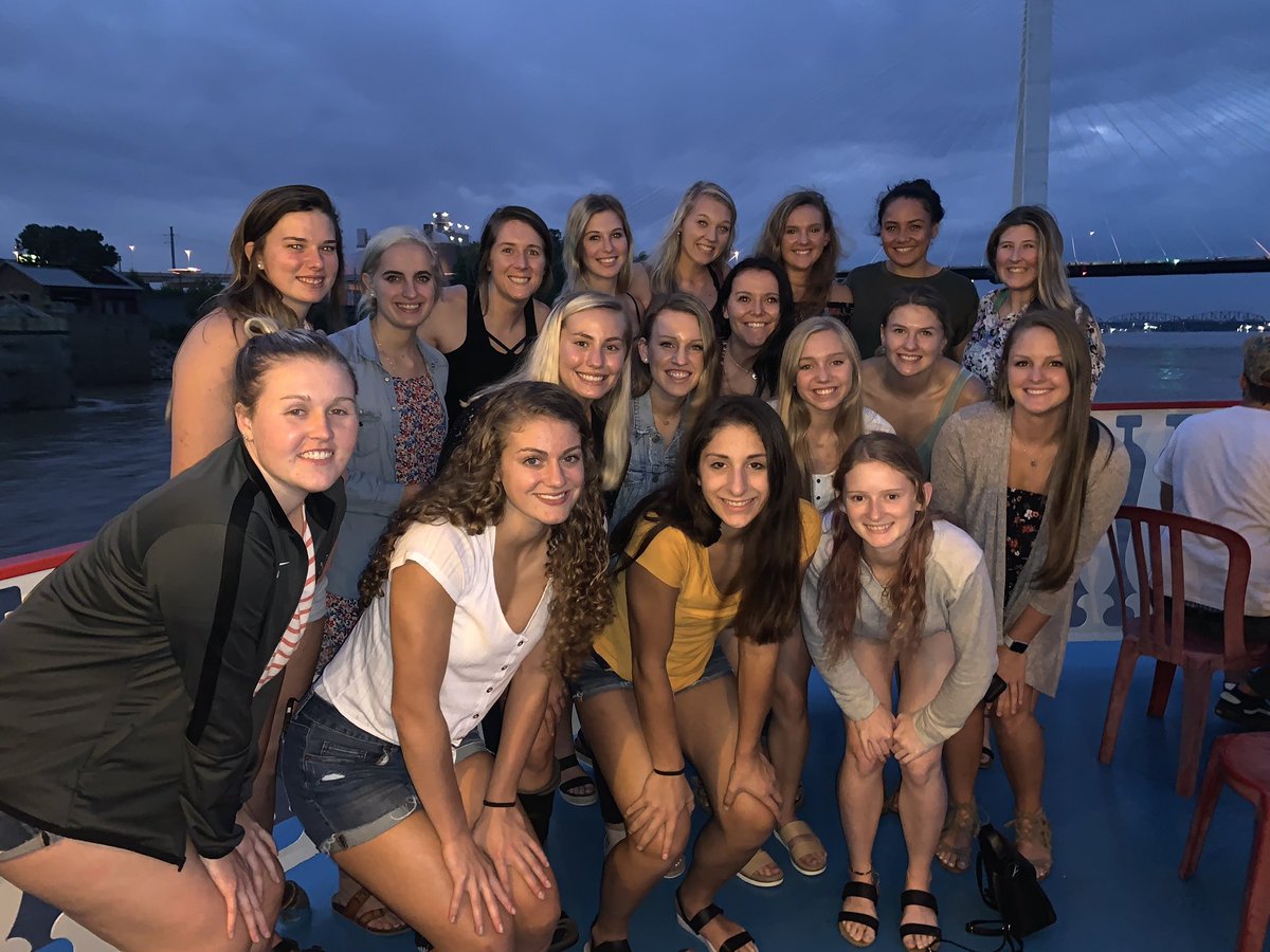Finishing off a great weekend in St. Louis with a tour of the Arch, and a river tour!