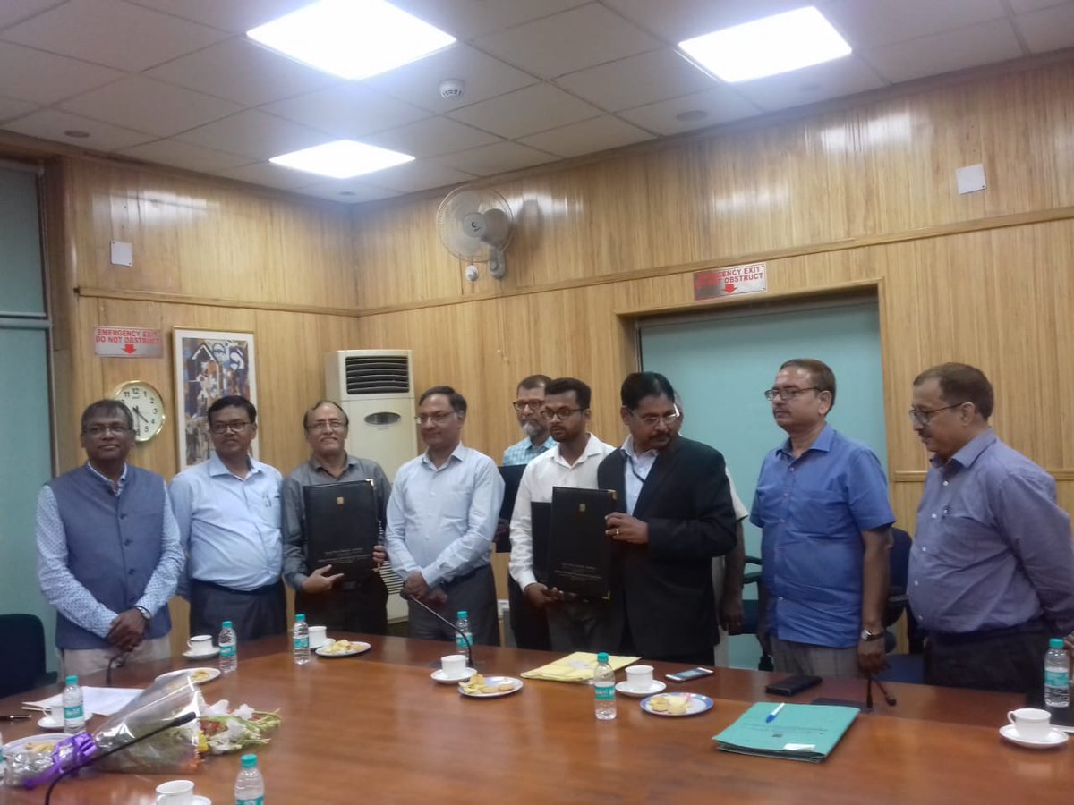 snbkol's tweet photo. The Center have been transferred two more Technologies under Technical Research Center  project through National Research Development Corporation (NRDC) for 'Non-invasive Quantitative Estimation of Bilirubin in Blood' and "Non-invasive detection of Oxygen deficiency in blood' https://t.co/Nmag3dwAnF