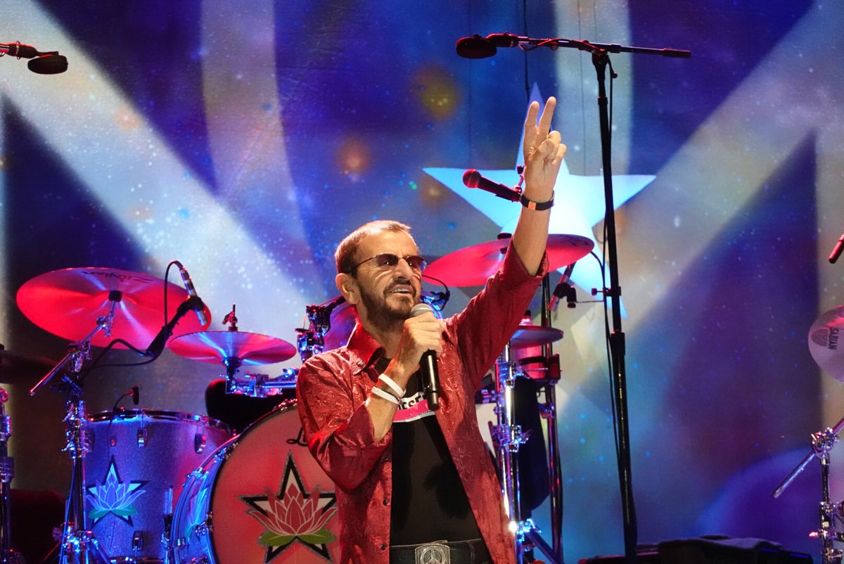 ringostarrmusic's tweet photo. Paso Robles yes Paso Robles What a great night we had Ringo and the all stars  they also thank you peace and love. 😎✌️🌟❤️🎶💖🥦🦏☮️ https://t.co/lZ0CJHQ22F
