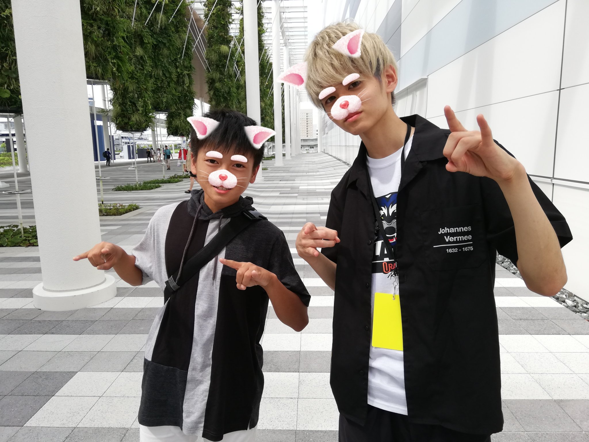 𝐸𝑊 𝑆𝐻𝐴𝑅𝑂𝑁 ねこくんと写真取れた ねこくん ねこくんとツーショト T Co H3omjalwd2 Twitter