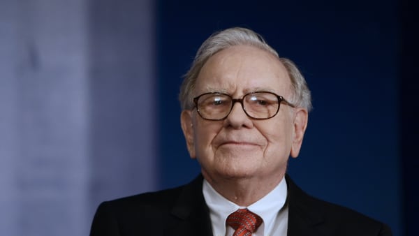 Warren Buffett turned 89 yesterday. Happy Birthday Sir         I have the deepest respect for this gentleman. 