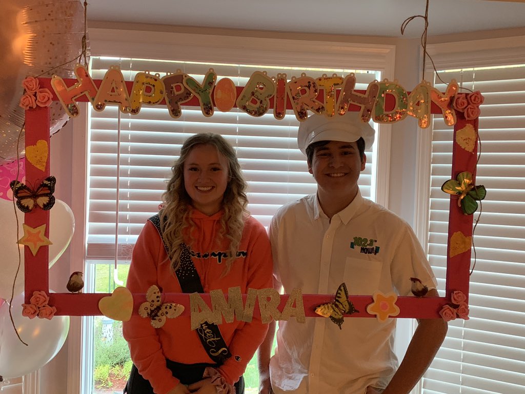 NOWGrapeScott's tweet photo. Yooooo I want to miss Amira’s sweet 16th birthday and who else is there but one of my best bros!! I lost it when I seen this absolute mad lad!😵 @NOWtrucksicle #1023NOWRadio https://t.co/VAGPYDeqzE