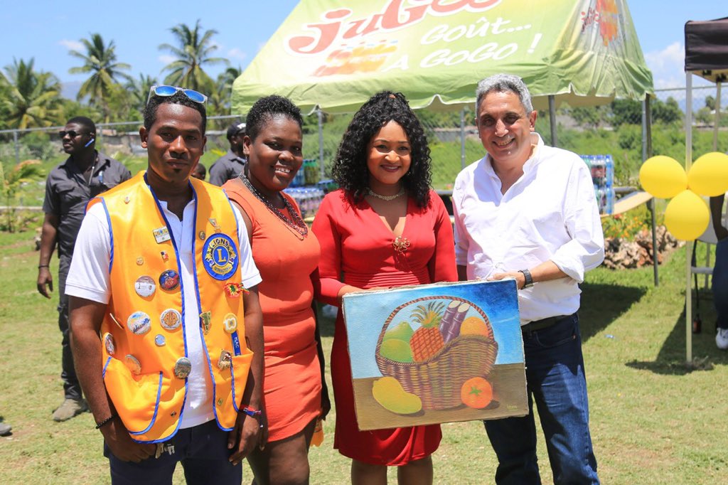 ccjgardere's tweet photo. le Camp d'Eté organisé par les lions Clubs d’Haïti et la Fondation Barbancourt a clôturé ce vendredi 30 Août en présence de la Mairesse de Tabarre et le PDG de Barbanbourt, au @ccjgardere. Les oeuvres réalisées par les enfants de 7 à 17 ans ont été exposées! https://t.co/Rx6ym1nS45