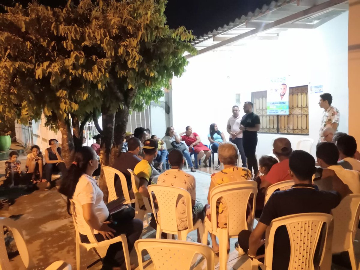 nacordr7's tweet photo. #Nacor #PorMontería Muy agradecido con nuestro amigo Hernán Girón, egresado de @Unicordoba_Col y a mi compañero de toda la vida @HectorM44897038 por tan importante reunión y por respaldar nuestro proyecto que beneficia a todos los Monterianos #TúDecides #U19 @CARLOSDGE @Natyal94 https://t.co/T30v4EauBD