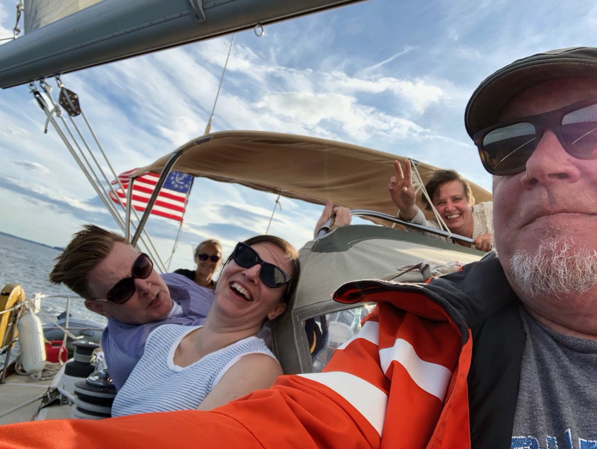 monkeyinabox's tweet photo. #SaturdaySail #PenobscotBay
#BelfastBay #WestPenobscotBay
#saltlyfeOriginalMaine
#50yearscomingtoMaine #oldsalt https://t.co/5HMWhKNpmB
