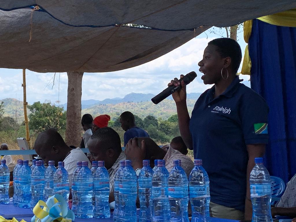 RaleighTanzania's tweet image. Our WASH project officer delivering a speech during the opening ceremony for WASH facilities in Solulu insisting on maintaining the facilities and ensuring are being used in a right way.
#ICS4Change #Raleightanzania #Washproject