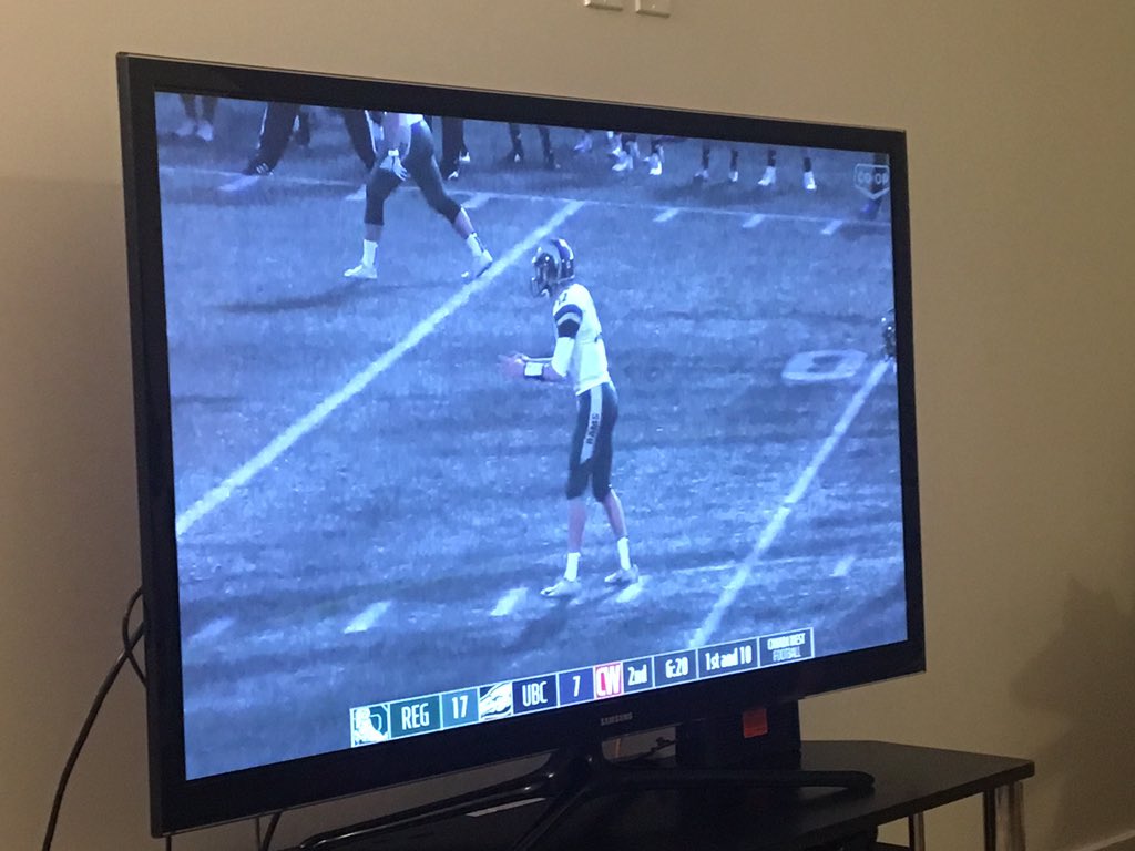 MattYoungCTV's tweet photo. Len Catling is awesome.  Good job guys!  Watching from Saskatoon!  (I got faked out too on some of those play action calls) #rams #fakedout #canadawest #ubc #tbirds https://t.co/rQaRU7d79l