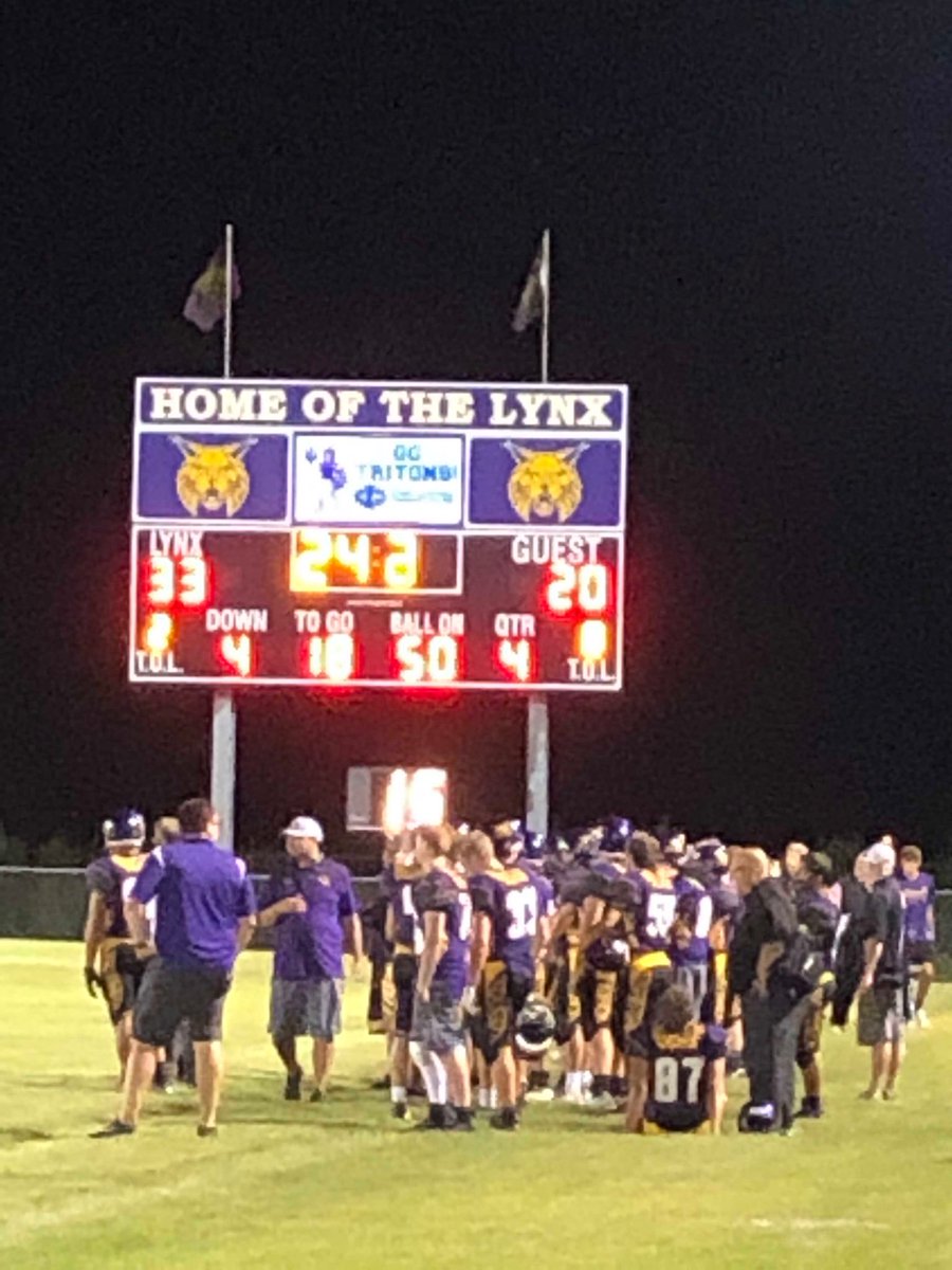 MandyRoss1's tweet photo. A strong start to the 2019-20 Webster City school year including a win over Gilbert in our season opener! ⁦@WCDistrict⁩ ⁦@WCLYNX⁩ #golynx https://t.co/ECC2pvFUsX