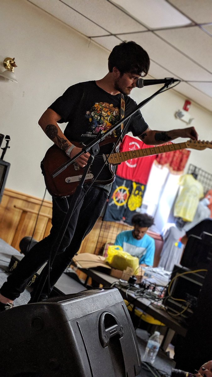 TheOGBean's tweet image. @sundressedband fucking killed it today at @ForgetMeNotFest