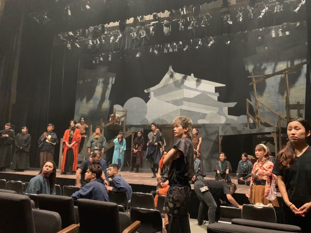 ラスト1

さあて、派手に行こうぜえ

#ロバラバ2
#千秋楽