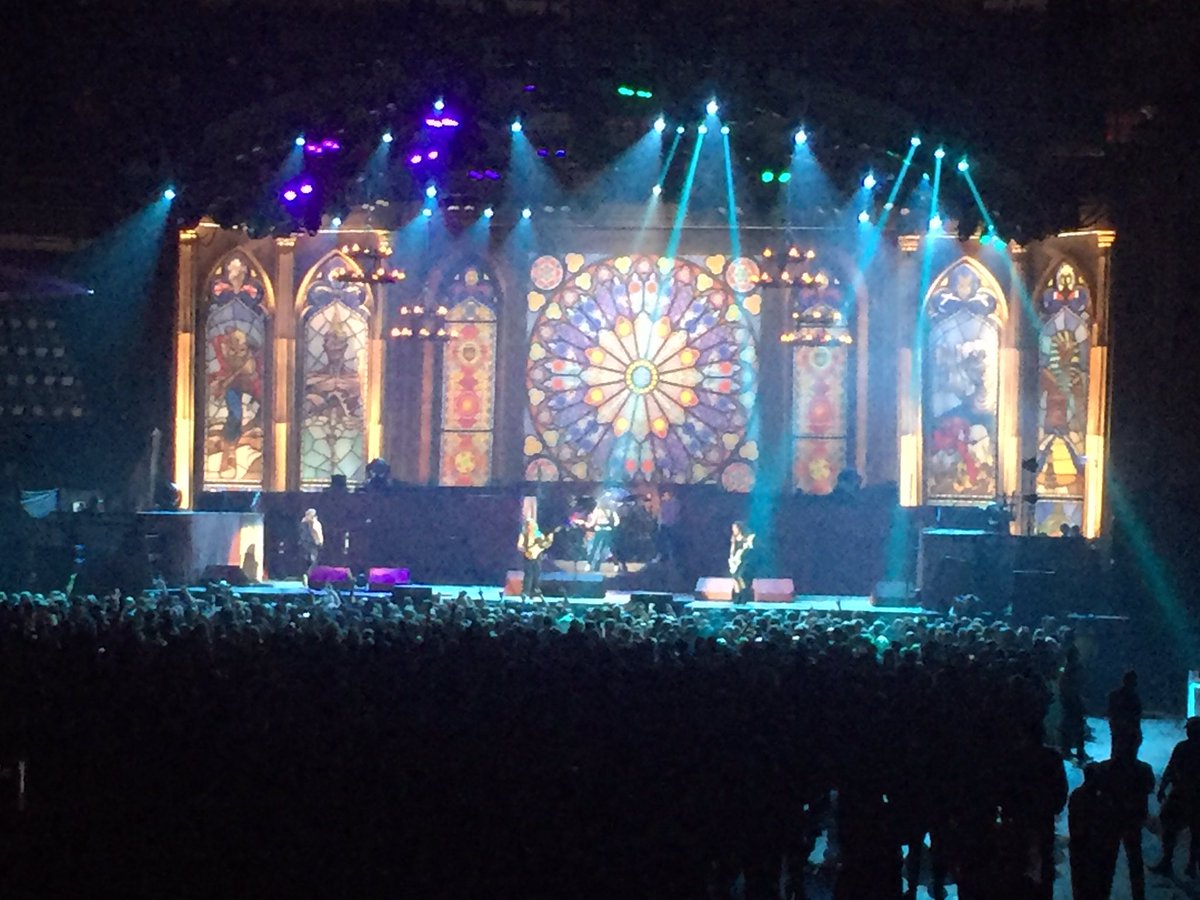 coldplay1982's tweet photo. #IronMaiden #UptheIrons #calgary #quietnightin https://t.co/TiwMB9ZnO4