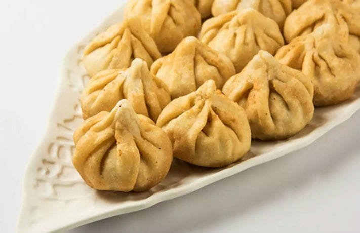 indianfooddishs's tweet photo. We Provide Fried Modak Recipe in Hindi - गणेश चतुर्थी पर घर पर ऐसे आसानी से बनाएं फ्राइड मोदक रेसिपी - Sweet Recipes
https://t.co/xrZK1pdcGZ 
#FriedModakRecipe #ModakRecipe #EasyModakRecipe #sweetrecipes #foodrecipes #indianfestival #vegrecipes  #ganeshchaturthirecipes #Modak https://t.co/gmFoCp4GCW