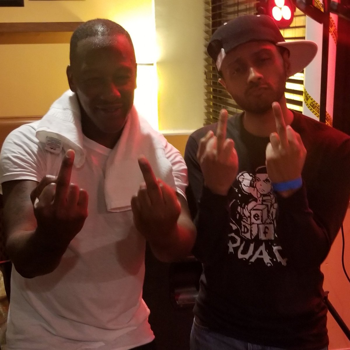 jeevzb90's tweet photo. Jeevz B and Keith Murray @keithmurrayrap! #jeevzb #keithmurray #emcees #defsquad #lod #wordisbond #realhiphop #oldtowninn #largomd https://t.co/eqhJmHenOl