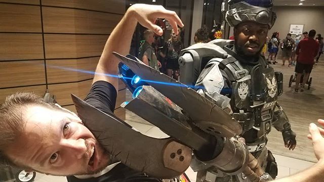 TheSumnaa's tweet photo. @ebonywarriorstudios as #ODST from #Halo3 at #dragoncon.
.
#thesumnaa #sumnaapunch #beatdownboogie #cosplay #dragoncon2019 #youtube #xbox https://t.co/j6vTijaD71 https://t.co/u453Uv7mig