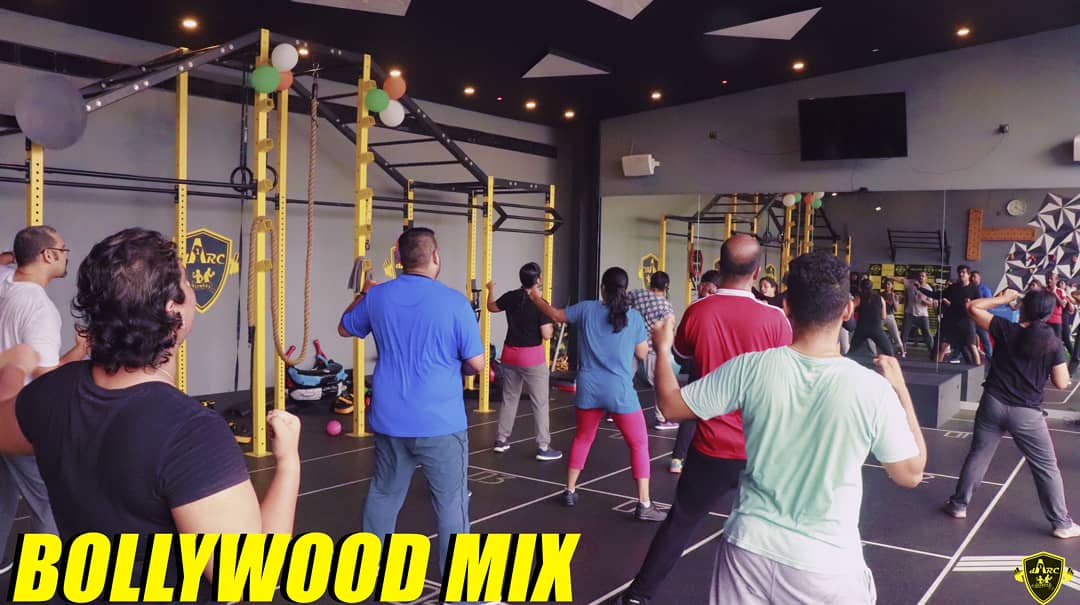 dARC1fitness's tweet photo. Lets dance with us... Enjoy each and every movements with rhythm of music.. Bollywood mix by Anju
Dial📱7034400770, 7034400774, 7907863649, 7907160764
#bollywoodmix #dance #dancer #darc1fitness #fitness #dancelife #kochi #bestfitnesscenter #support #group #sessions https://t.co/eIlMPccdg3