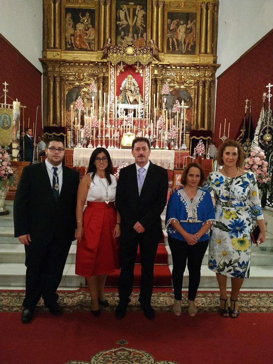 resucitadoaya's tweet photo. Hermandad de La Resurrección presente en el octavo día de Novena https://t.co/QHcSn1CNvQ