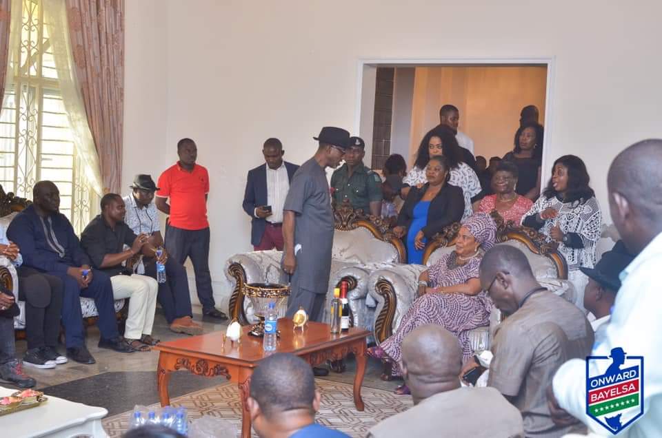 iruo_frent's tweet photo. #ONWARDBAYELSA #KEMELAOKARA #UNITEDFORKEMELAOKARA #KOisOK #OURTOMORROWMATTERS @OnwardBayelsa @iamHSDickson @GEJonathan @benmurraybruce @OfficialPDPNig @OfficialKOkara @Lugard_Tareotu @steveazaiki @EbikilaWilliams @mahatma_dante @jimiagbaje @IgiriTobin @MzOriks @renoomokri @atiku https://t.co/zmwH2DdxUX