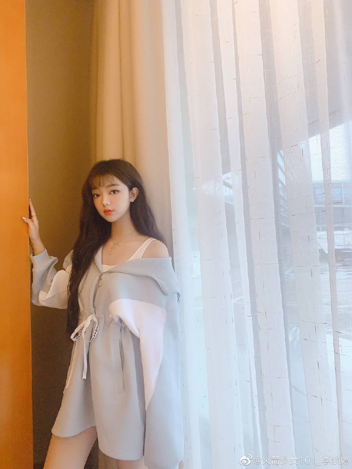 RG_MimiLee's tweet photo. 九月 请对我好一点 💕🐼 （十二点发，发时请把括号内容删除） https://t.co/MkAjVDnQfu