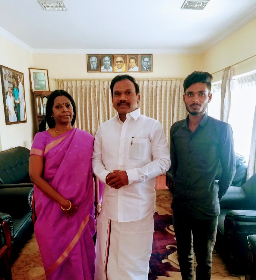DmkOoty's tweet photo. https://t.co/IbCUqPqeL8