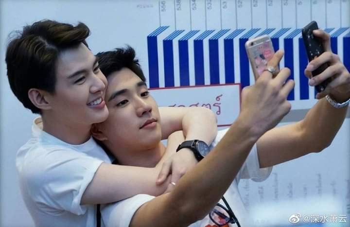 Hoang95813281's tweet photo. @TutorHeart1 @WeLoveYThai #PerthSaintSation
#TutorHeart
#WeLoveYThai https://t.co/6hlcgoFp9V