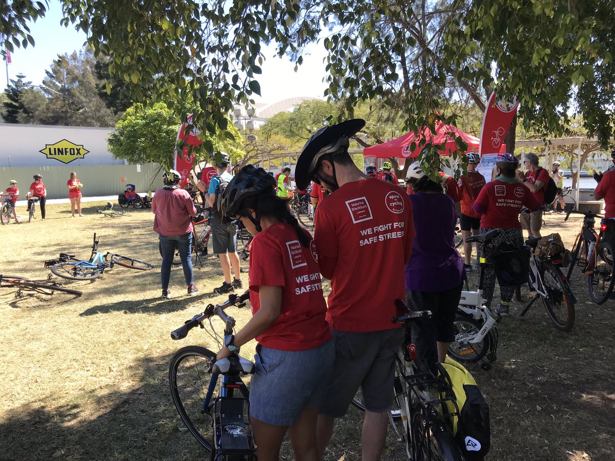 space4cyclingbn's tweet image. Thank you to  @QldPolice for keeping the riders safe and to Maurice Blackburn @WeFightForFair for the “I’m Riding for Safe Streets” t shirts. Great visuals for the campaign. @StreetSmartsQLD #RoadSafetyF1rst #TheBigPush #minimumgrid