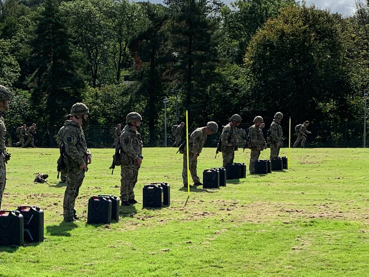 RIrishRegiment's tweet photo. Day 2 - mandatory Range Safety Brief✅ Role 2 Fitness Test (Interim)✅ battle procedure ✅ & meeting up with our #DefEng partners in prep for Ex CP19🏴
Every one is “leaning-in” to deliver a challenging, rewarding & memorable ADE 2019⚔️
#RIRISHRESERVES☘️ https://t.co/TAqPP6a6Ev
