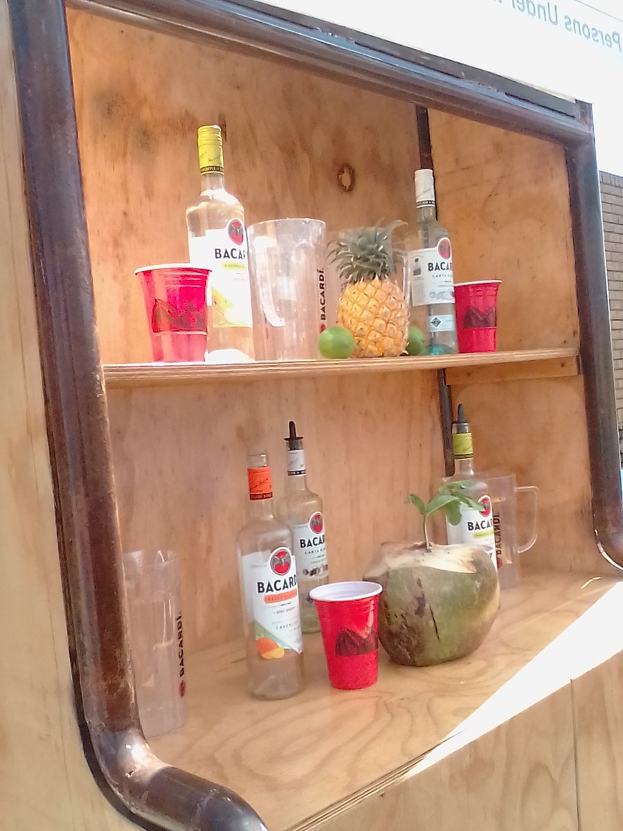 Jus_Events's tweet image. We are here #MidrandRooftopMarket 01.09.19 come chill and unwind with us #ShortsnShades #SpringDay