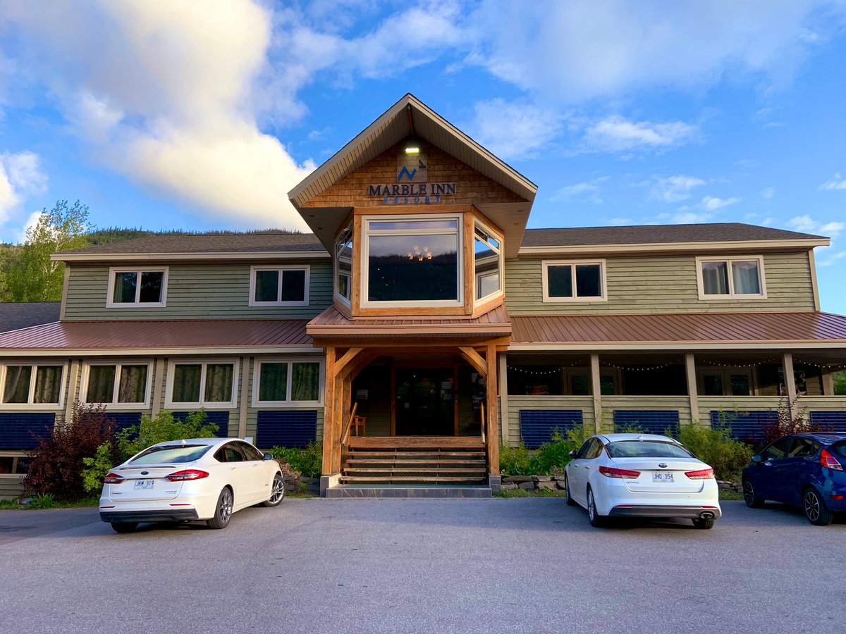 Shout out to management and staff of <a href="/MarbleInn/">Marble Inn & Suites</a> Resort for their super service and hospitality during our stay this weekend.  Much appreciated. <a href="/WNewfoundland/">Winston The Newfoundland</a> #explorenl