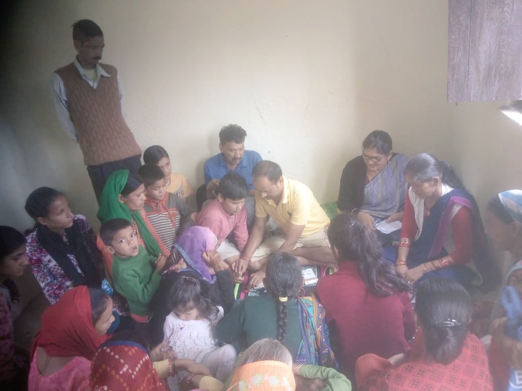 CSCUttarakhand's tweet photo. Ayushman Bharat camp in #Takula block District #Almora #Uttarakhand #PMJAY https://t.co/5kAlqokEOk