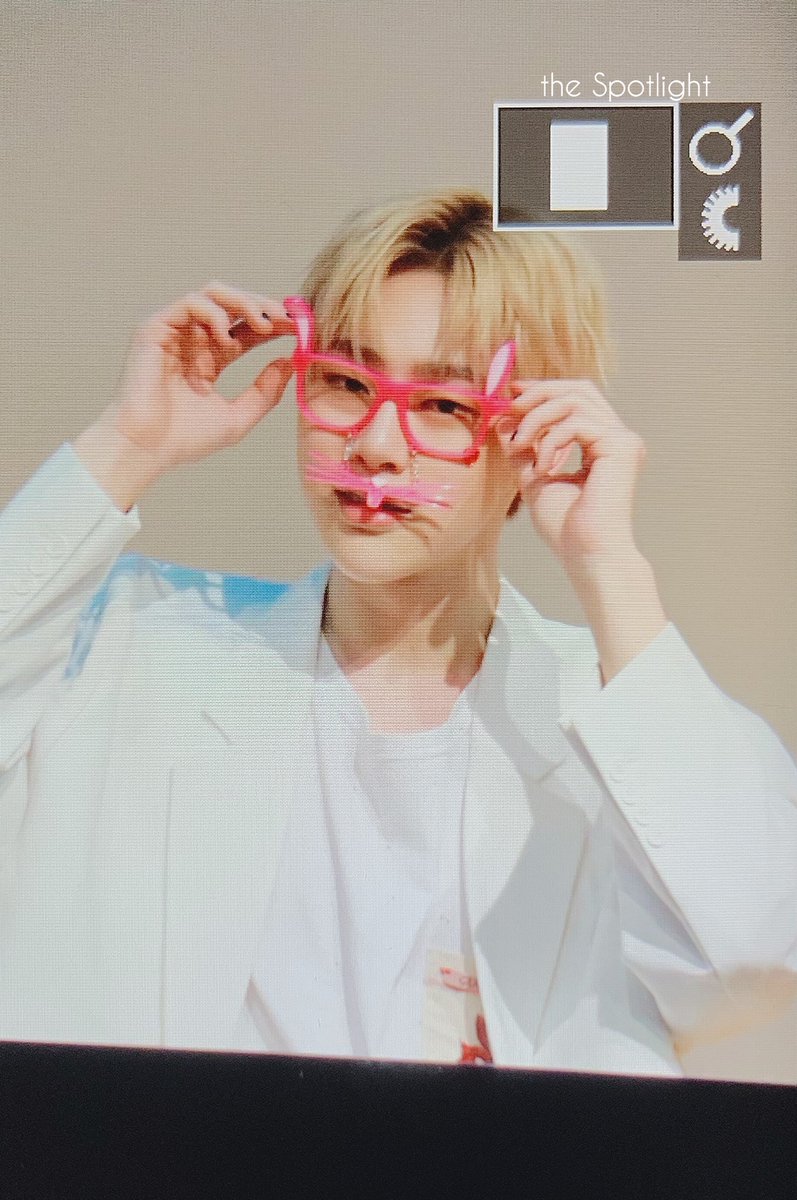 theSpotlight_97's tweet photo. 190901 #권현빈 #VIINI
▼
토끼🐰 https://t.co/nAFlMytF7k