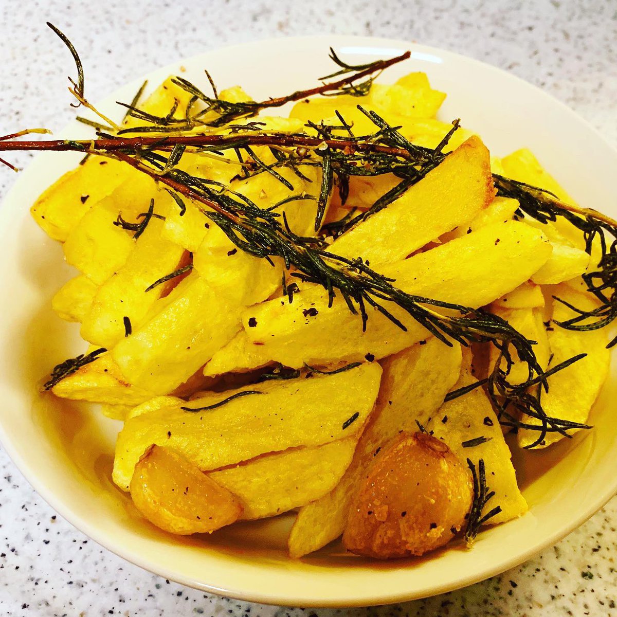 揚げた芋は正義 ট ইট র অন সন ধ ন