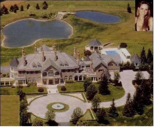 If you don’t already know, Mariah referred to the Mansion as “Sing-Sing,” not only after the NY prison, but also in reference to the music-making machine that she had been forced into being. It was thought of as a prison to her, where she suffered years of emotional abuse.