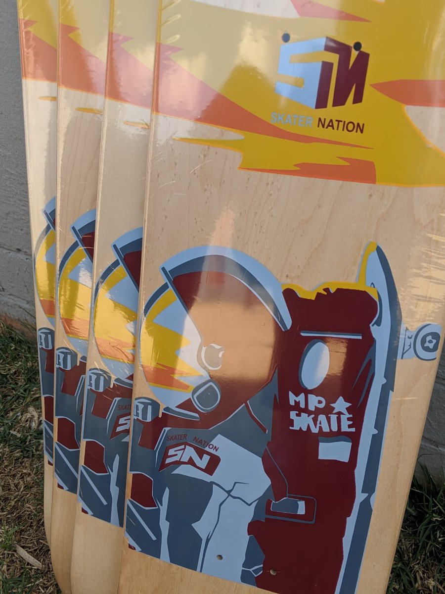 _MrBong's tweet photo. #SkaterNation is really taking care of your boi πΉπΏπ¦π―π₯π₯!!!! I got gear and boards.. Need to do a proper shoot thou ππ€€π
#SpaceShredder
#SkaterNation X #MpSkate
Collab https://t.co/XNTll045mE