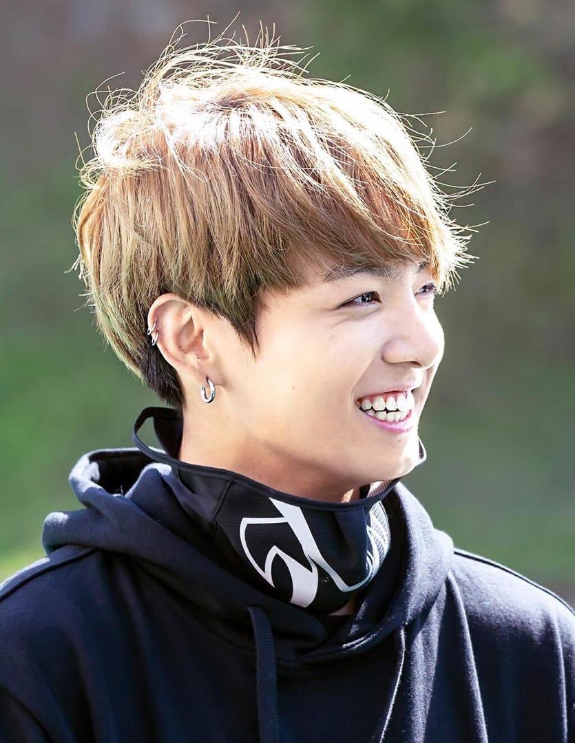 DaisyMariadaisy's tweet photo. Happy birthday baby bunny 🐰 💜#HappyBirthdayJungkook @BTS_twt https://t.co/ztL64HMuu4