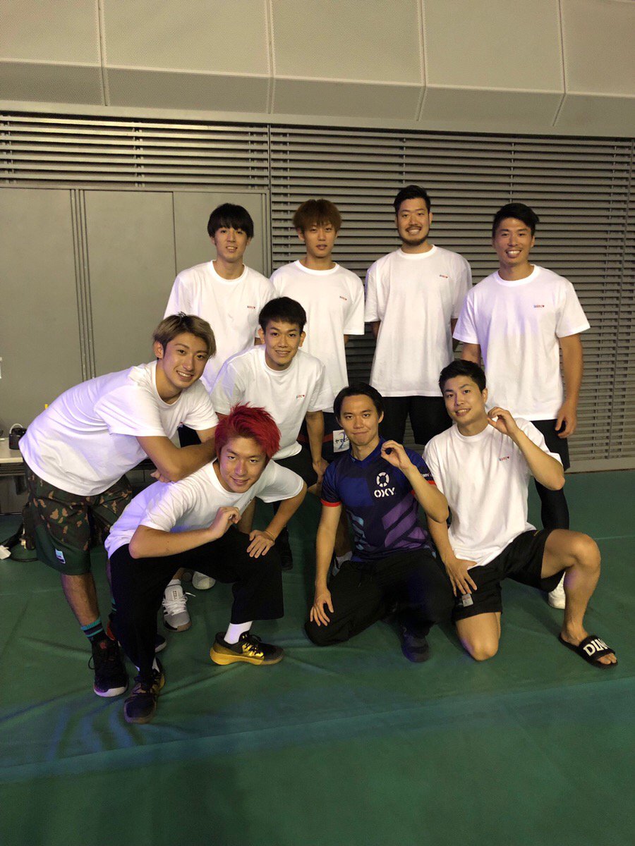 【おおきに祭】
eスポーツの世界大会で優勝したプロゲーマーときど選手、ともやん、どば師匠と📸
#大阪エヴェッサ #レイクレ #eスポーツ