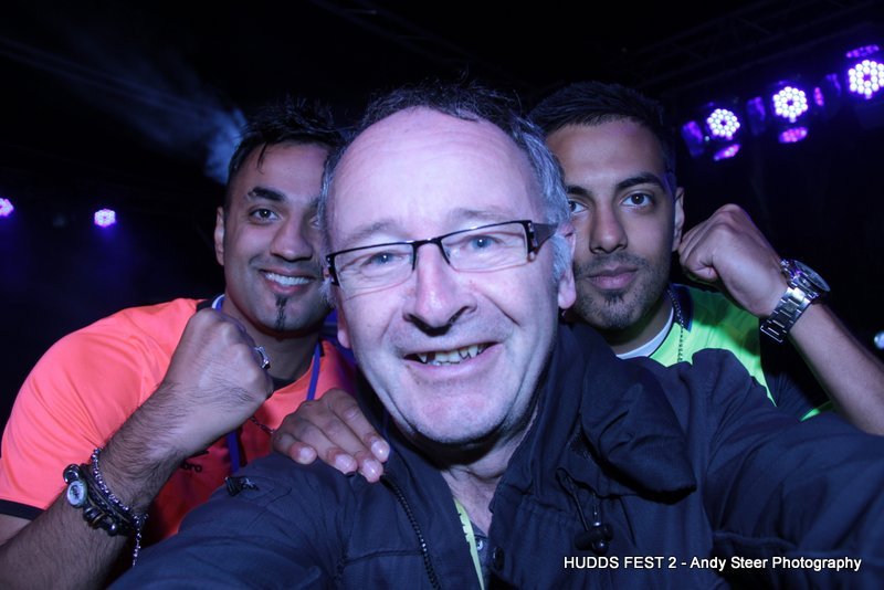 asephotographer's tweet photo. Selfie Mode @huddsfest https://t.co/O0lagYz33D