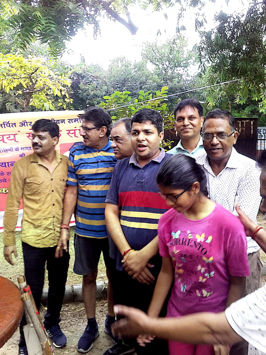 Harkara_vision's tweet photo. राष्ट्रीय स्वयंसेवक संघके द्वारा प्रदुषण के बढ़ते स्तर को देखते हुए वृक्ष लगाने की मुहिम चलाई जा रही है। इस  के अन्तर्गत सेक्टर-११ की दयानन्द शाखा , दधीचि शाखा , भगतसिंह शाखा, वीर अभिमन्यु शाखा व अनेक सामाजिक संस्थाओं के सहयोग से रविवार दिनांक 01.09.2019 को प्रातः 8.00 बजे https://t.co/xWZSvinHyF