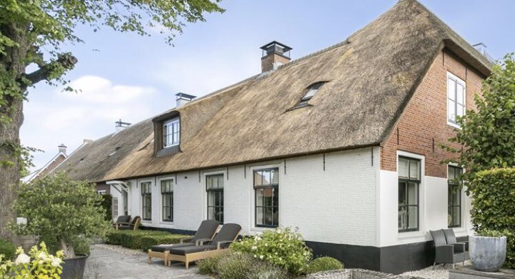 Schitterende woonboerderij te koop. Prachtig ingerichte ruimtes. Vraagprijs 1.395.000,- meer info: 
funda.nl/koop/voorhout/…
#huistekoop #voorhout