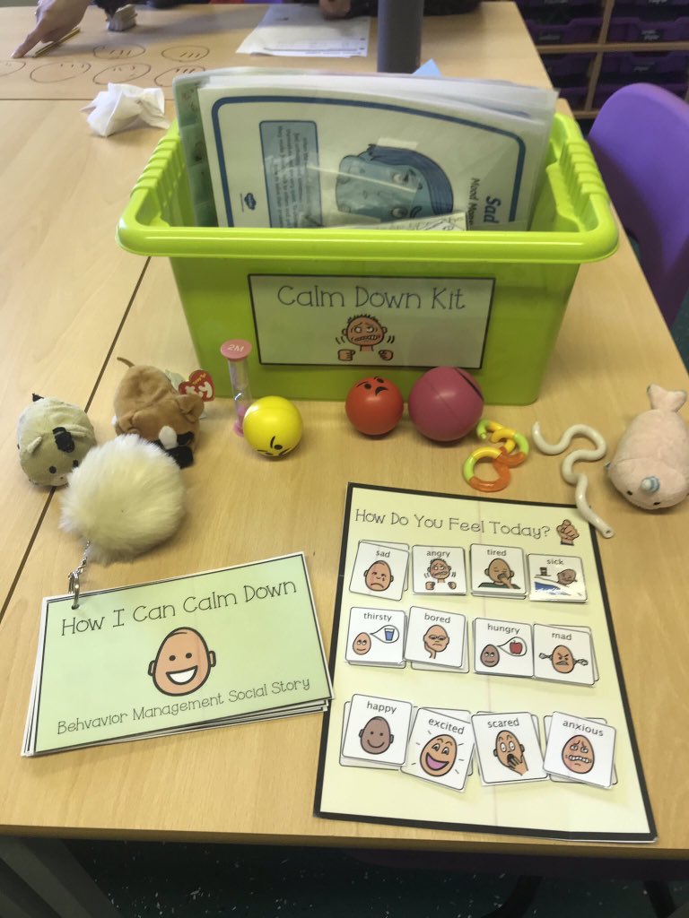 Outreach_ICPSS's tweet photo. @MrHtheteacher @pjjames I’ve made a calm down kit which contains fiddle toys, emotion cards, social stories, breathing exercises. We also use lavender scented Pom poms, weighted blankets, timers and have a dark cosy space with bean bags. https://t.co/JD29AXqbpB