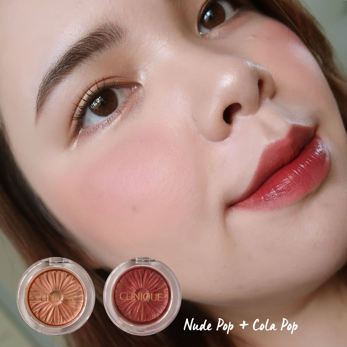 tTukablythe's tweet image. แล้วชอบความเก๋ของการผสมอะ นี่เลยลองเอาสีที่มีมาผสมกันดูบ้าง บอกเลยว่า #NudePop คือเลิศผสมสีไหนก็สวยย ทากับสีที่อ่อนอย่าง #SorbetPop ก็ช่วยขับสีให้เด่นขึ้น พอปัดคู่กับสีเข้มอย่าง #ColaPop ก็ช่วยเบรกสีแก้มให้เบาลงได้ แนะนำให้ลอง Mix กันดูน้าจะได้แก้มสีใหม่โทนใหม่ที่ไม่ซ้ำใครแน่นอนน