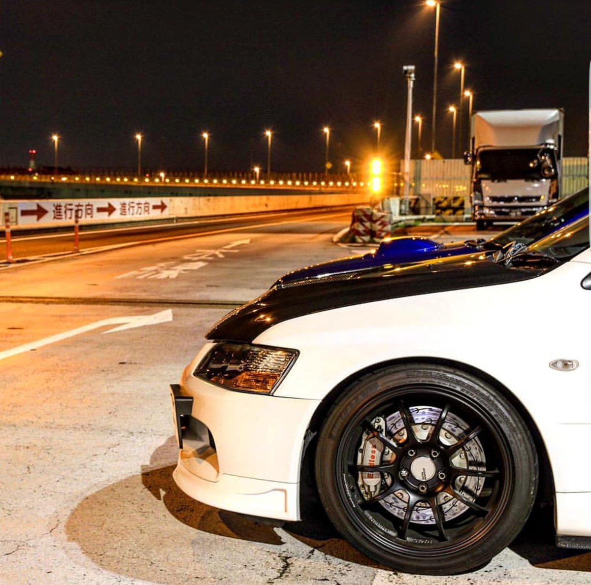 evo9mr_kansai's tweet photo. #ランエボ9
#Mitubisi
#CT9A
首都高、辰巳PAに行った時こーいち君に撮ってもらった1枚!!
撮影&爆走しに、首都高行きたい欲半端ない!(笑) https://t.co/L6gaoNDxfo